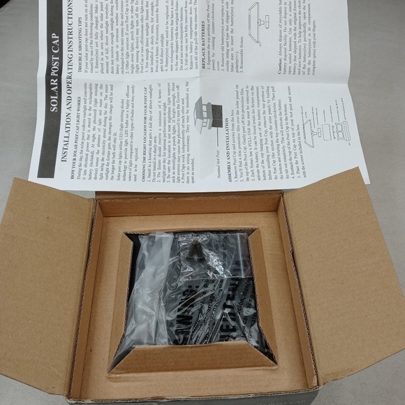 Solar Powered LED 4" x 4" BLACK Post Cap Light (Ac - Picture 7 of 7